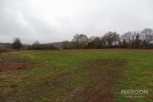 Picture of listing #290279444. Land for sale in Guéret