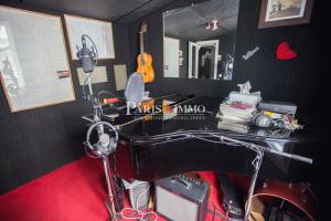 Picture of listing #296842529. Appartment for sale in Paris