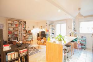 Picture of listing #296842581. Appartment for sale in Paris