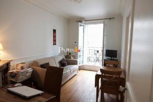 Picture of listing #296842615. Appartment for sale in Paris