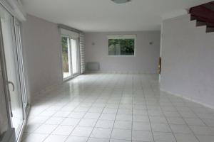 Thumbnail of property #296931999. Click for details