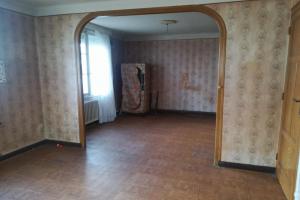 Thumbnail of property #296932059. Click for details