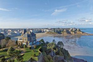 Picture of listing #296992901. Appartment for sale in Dinard