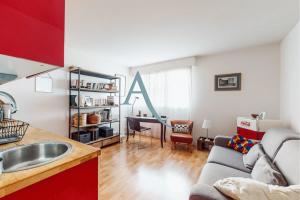 Picture of listing #303932728. Appartment for sale in Paris
