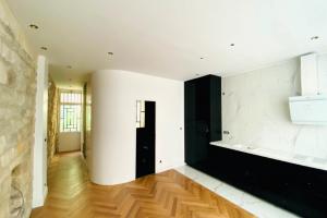 Picture of listing #308712845. Appartment for sale in Paris