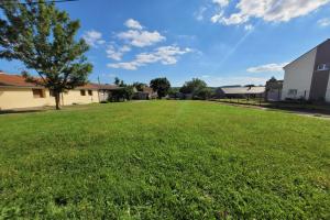 Picture of listing #312285699. Land for sale in Moncel-sur-Seille