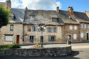 Picture of listing #312863570. House for sale in Saint-Mamet-la-Salvetat