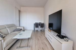 Picture of listing #315689843. Appartment for sale in Marseille