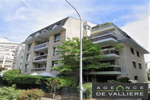 Picture of listing #316153956. Appartment for sale in Courbevoie