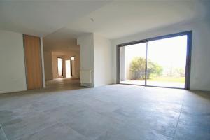 Thumbnail of property #317640197. Click for details