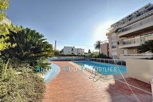 Picture of listing #317749401. Appartment for sale in Juan-les-Pins
