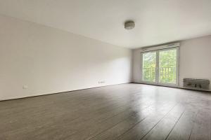 Picture of listing #318115611. Appartment for sale in Saint-Denis