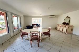Thumbnail of property #318556794. Click for details