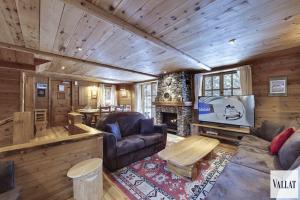Picture of listing #319080851. Appartment for sale in Val-d'Isère