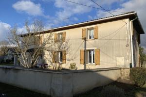 Picture of listing #319475332. House for sale in Nanteuil-en-Vallée