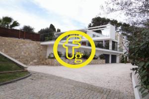 Picture of listing #320372195. House for sale in Mougins