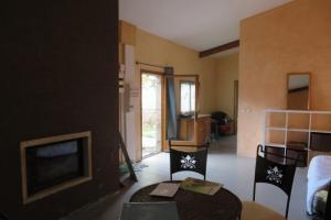 Picture of listing #320665397. House for sale in Puy-Guillaume