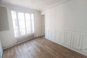 Picture of listing #320746999. Appartment for sale in Paris