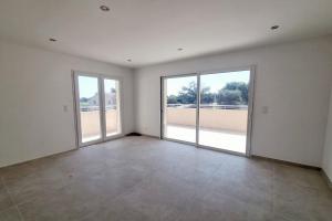 Thumbnail of property #321060014. Click for details