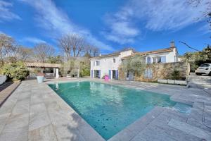 Picture of listing #321167677. House for sale in Le Castellet