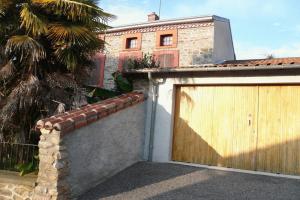 Picture of listing #321194409. House for sale in Peyrat-de-Bellac