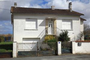 Photo de l'annonce nº 321215239. Maison à vendre sur Brioux-sur-Boutonne