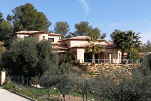 Picture of listing #321380346. House for sale in Bandol