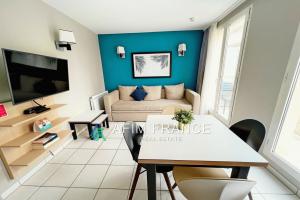 Picture of listing #322365938. Appartment for sale in Beausoleil