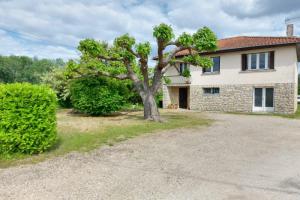 Picture of listing #322515601. House for sale in Saint-Loubès