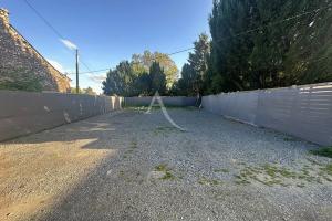 Thumbnail of property #322596876. Click for details