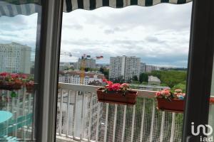 Picture of listing #322798115. Appartment for sale in Villeurbanne