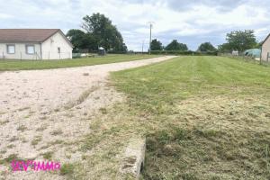 Picture of listing #322883145. Land for sale in Saint-Prix
