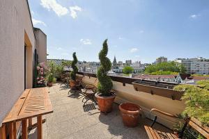 Picture of listing #322940667. Appartment for sale in Paris