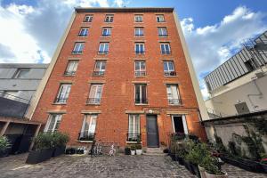 Picture of listing #323015772. Appartment for sale in Saint-Ouen