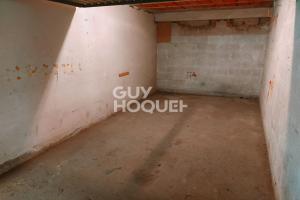 Thumbnail of property #323081228. Click for details