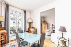 Picture of listing #323126574. Appartment for sale in Paris