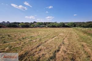 Picture of listing #323199632. Land for sale in Uzès