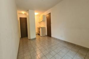 Thumbnail of property #323256900. Click for details