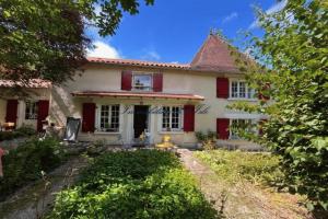 Picture of listing #323303449. House for sale in Verteillac