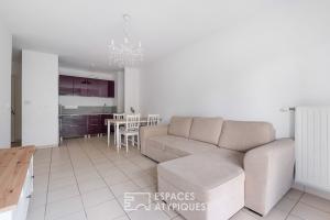 Picture of listing #323307673. Appartment for sale in Bron