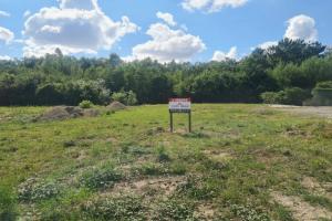 Picture of listing #323312061. Land for sale in Blaye