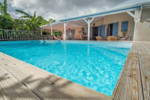 Picture of listing #323330798. Appartment for sale in Capesterre-de-Marie-Galante