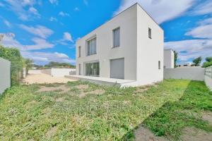Picture of listing #323442320. House for sale in Le Cap d'Agde