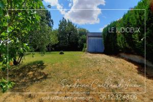Thumbnail of property #323512971. Click for details
