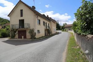 Picture of listing #323568895. House for sale in Charbonnat