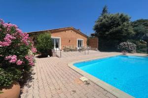 Picture of listing #323635964. House for sale in Trans-en-Provence