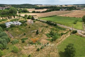 Picture of listing #323653317. Land for sale in Môlay