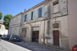 Picture of listing #323685866. Building for sale in Châteaurenard