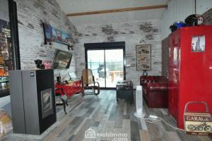 Thumbnail of property #323722466. Click for details