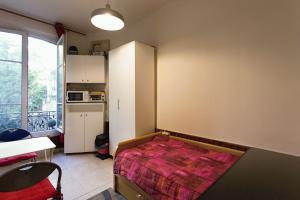 Picture of listing #323739979. Appartment for sale in Paris